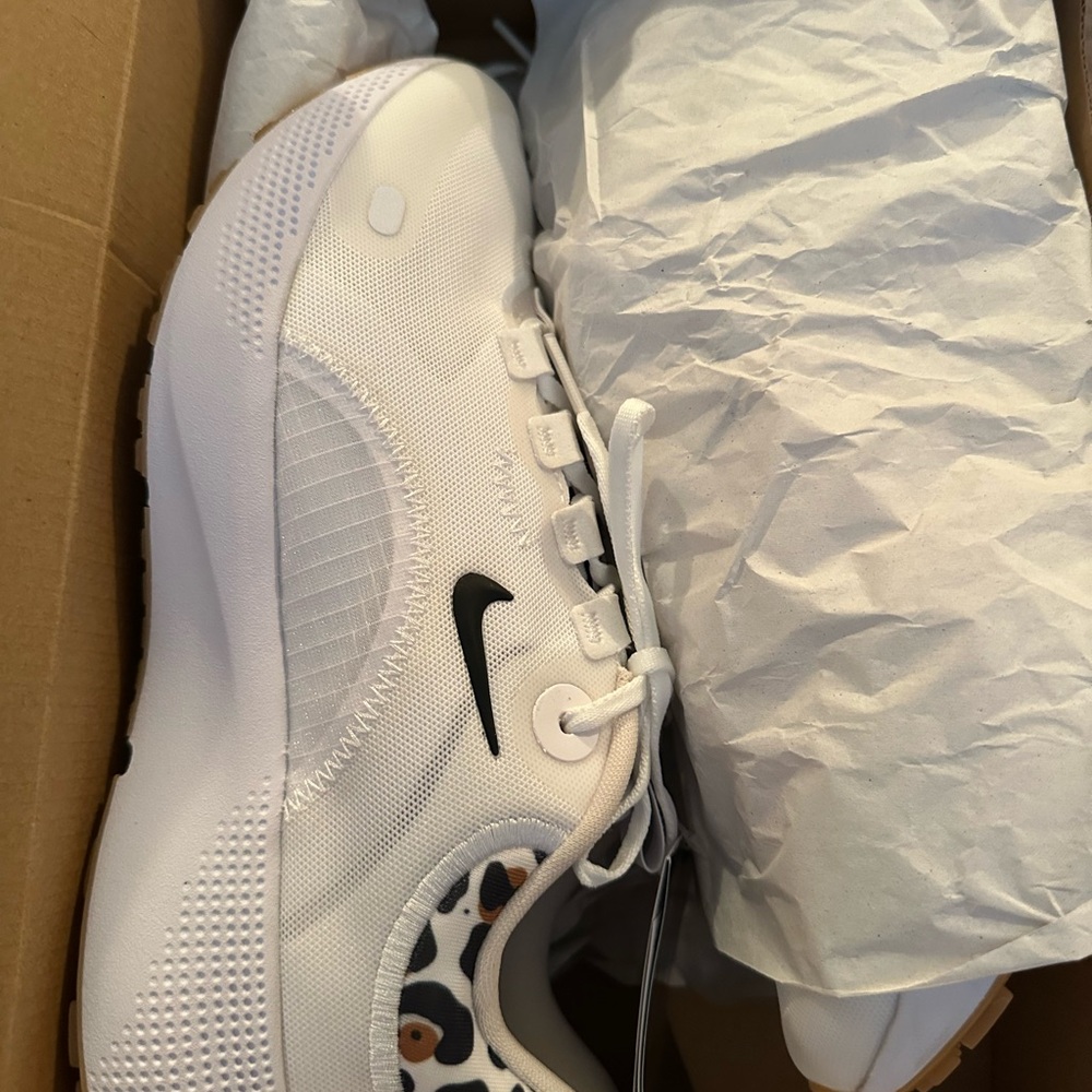 Nike White and Black Athletic Sneakers
